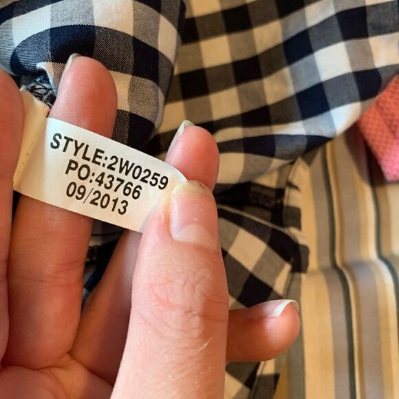 3 for $30! Vineyard wine checked button down top - Picture 6 of 12